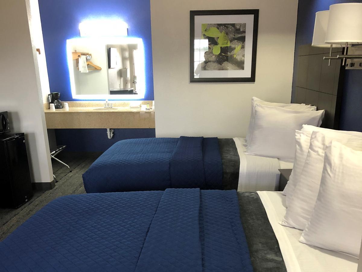 Executive Inn And Suites Joaquin Luaran gambar